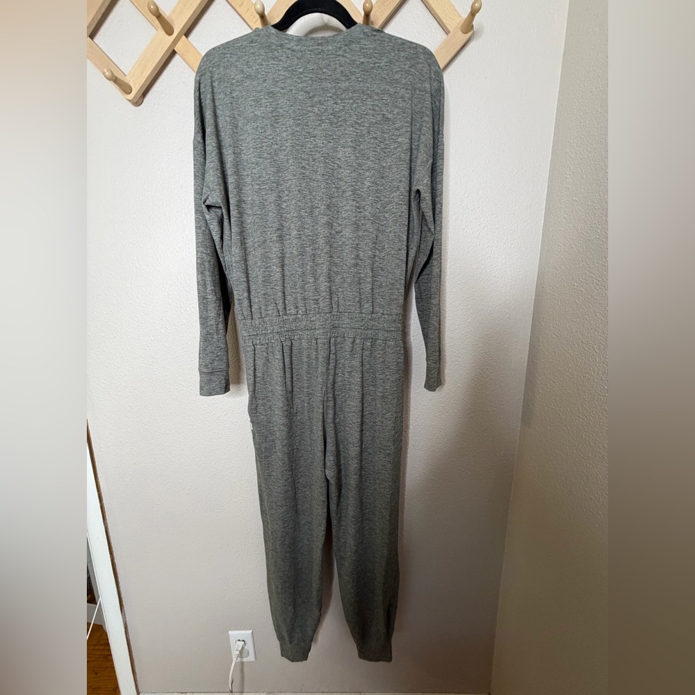 Vuori Womens Jumpsuit Lux Henley Gray Sz XS - Picture 7 of 9